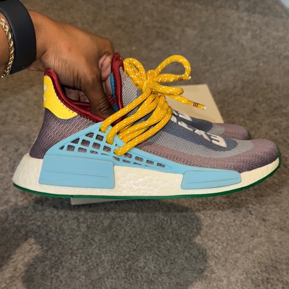Adidas - Pharrell Williams - Human Races - Picture 6 of 14